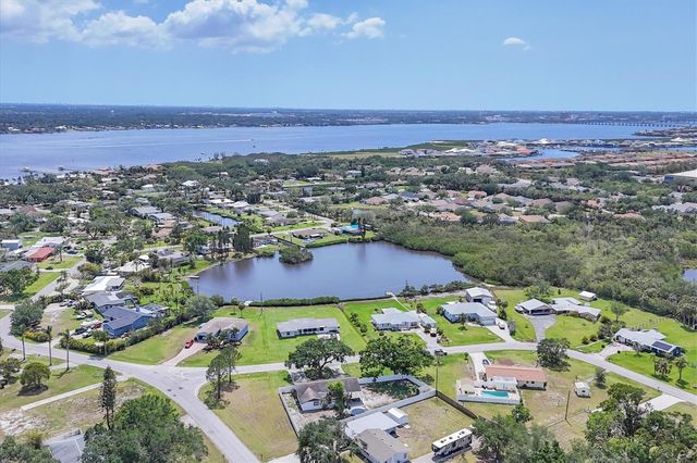 322 LINDEN DRIVE, Ellenton, FL 34222