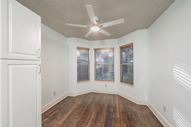 1714 Circle Creek Drive, Lewisville, TX 75067