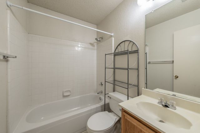 1714 Circle Creek Drive, Lewisville, TX 75067