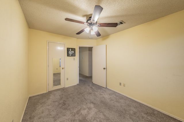 1714 Circle Creek Drive, Lewisville, TX 75067