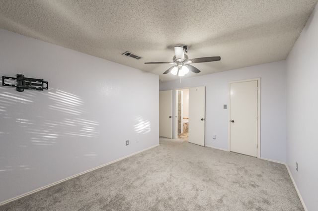 1714 Circle Creek Drive, Lewisville, TX 75067