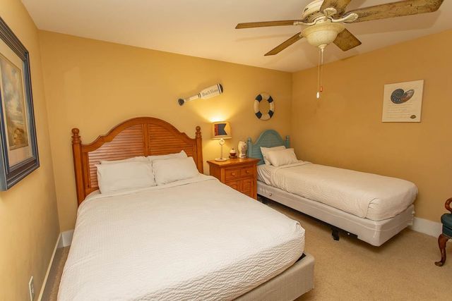 4921 Cinzia Ln, North Myrtle Beach, SC 29582