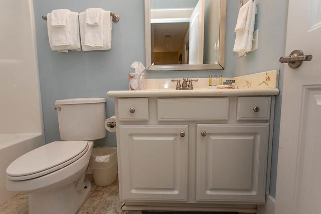 4921 Cinzia Ln, North Myrtle Beach, SC 29582