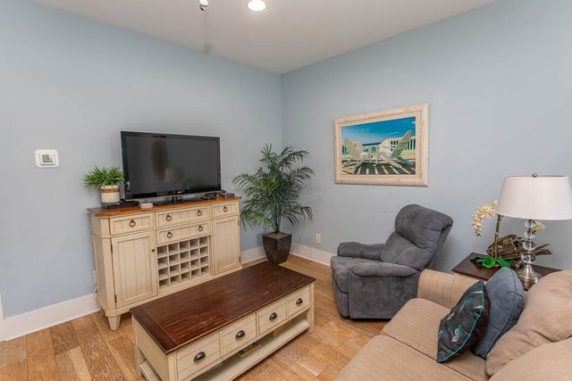 4921 Cinzia Ln, North Myrtle Beach, SC 29582