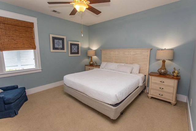 4921 Cinzia Ln, North Myrtle Beach, SC 29582