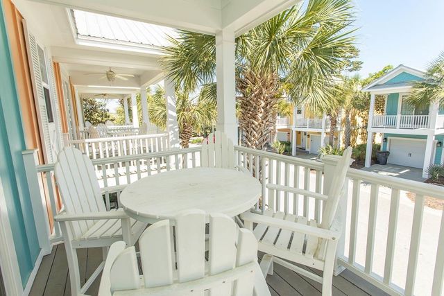 4921 Cinzia Ln, North Myrtle Beach, SC 29582