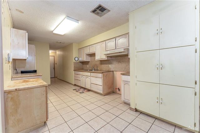 609 E Lovett Street, Edinburg, TX 78541