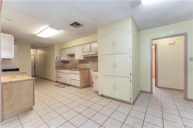 609 E Lovett Street, Edinburg, TX 78541