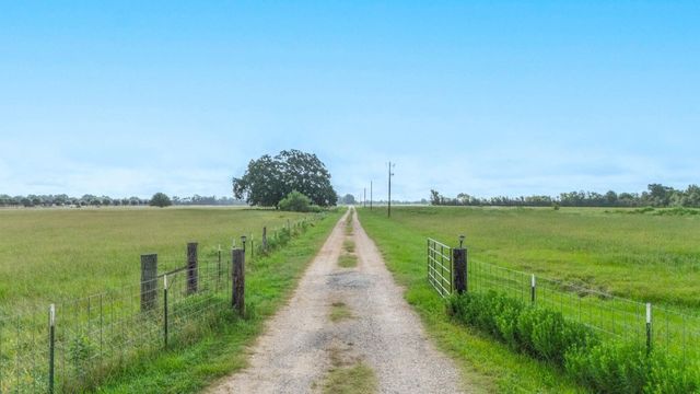 28618 Fm 362, Waller, TX 77484