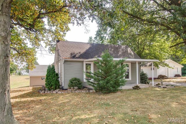 911 Sumner, Jerseyville, IL 62052