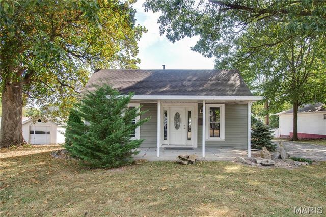 911 Sumner, Jerseyville, IL 62052