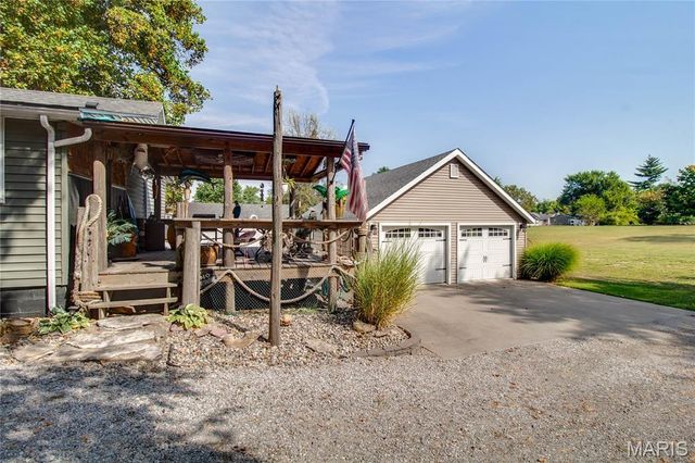 911 Sumner, Jerseyville, IL 62052