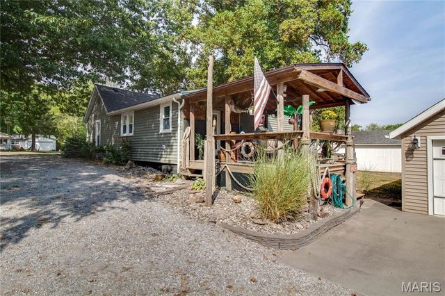 911 Sumner, Jerseyville, IL 62052