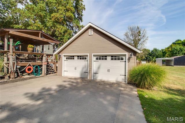 911 Sumner, Jerseyville, IL 62052