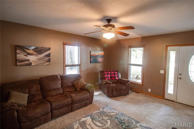 911 Sumner, Jerseyville, IL 62052