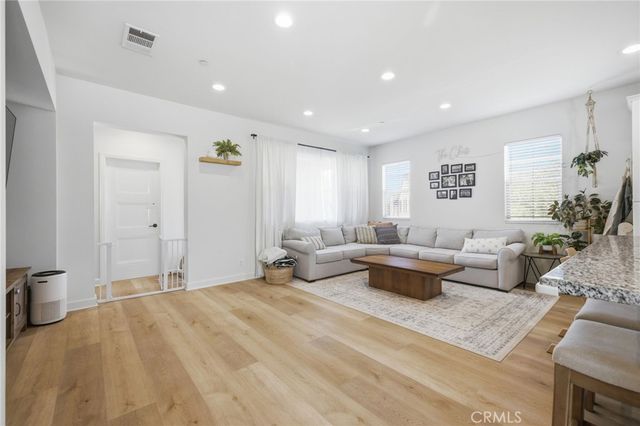 414 Lucent, Stanton, CA 90680
