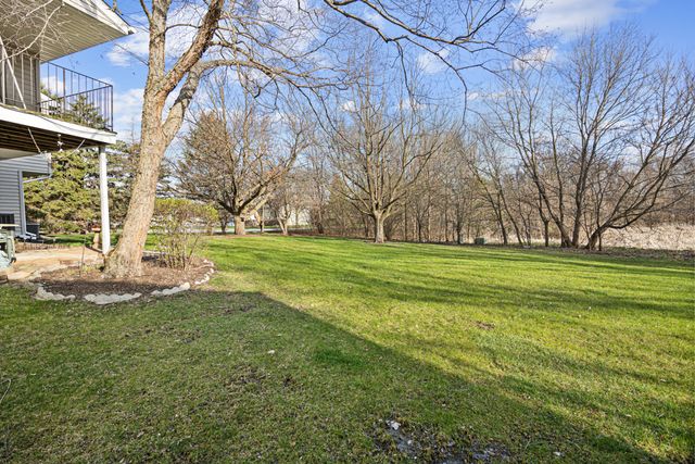 93 N Victoria Lane D, Streamwood, IL 60107