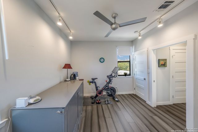 137 Lotus, San Antonio, TX 78210