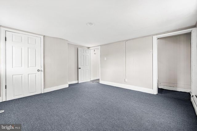 810 W 2ND ST, Florence, NJ 08518