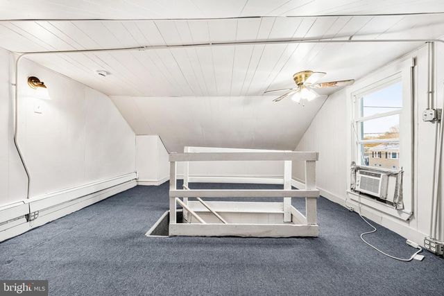 810 W 2ND ST, Florence, NJ 08518