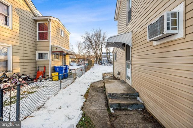 810 W 2ND ST, Florence, NJ 08518