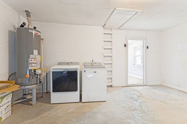 5786 Rockhill Road, Fort Worth, TX 76112