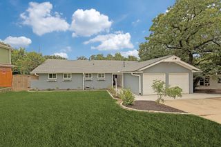 5786 Rockhill Road, Fort Worth, TX 76112