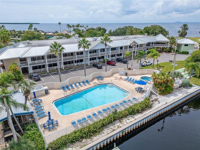 577 BAHIA BEACH BOULEVARD, Ruskin, FL 33570