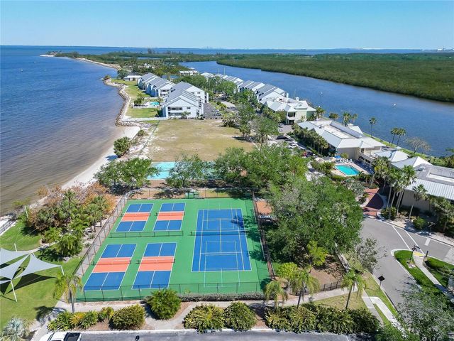 577 BAHIA BEACH BOULEVARD, Ruskin, FL 33570