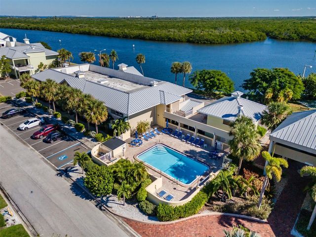 577 BAHIA BEACH BOULEVARD, Ruskin, FL 33570