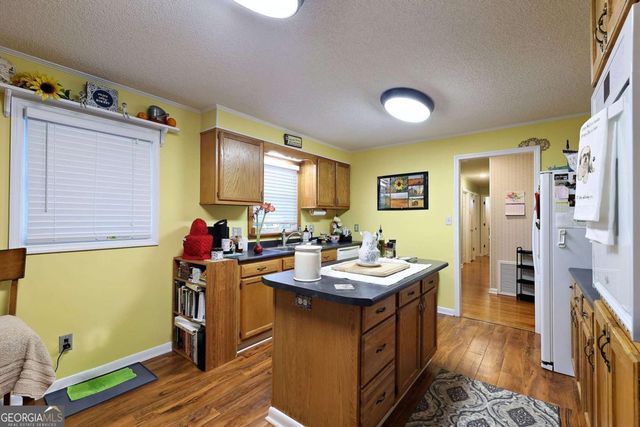 141 Dechene Drive, Thomasville, GA 31757