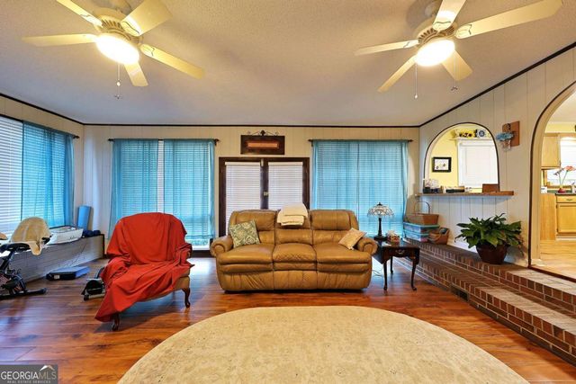 141 Dechene Drive, Thomasville, GA 31757