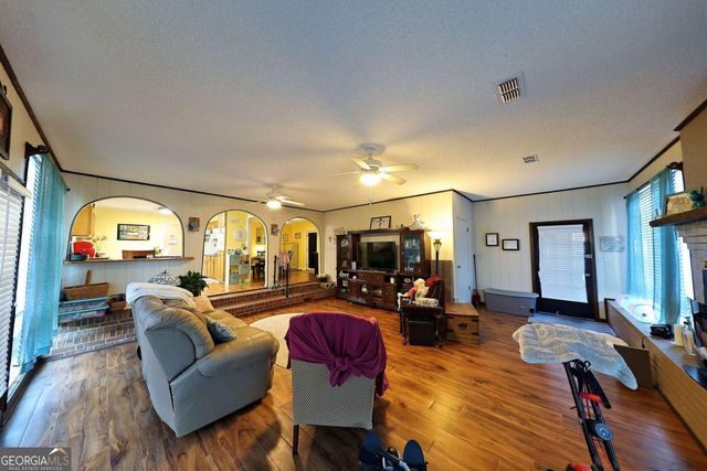 141 Dechene Drive, Thomasville, GA 31757
