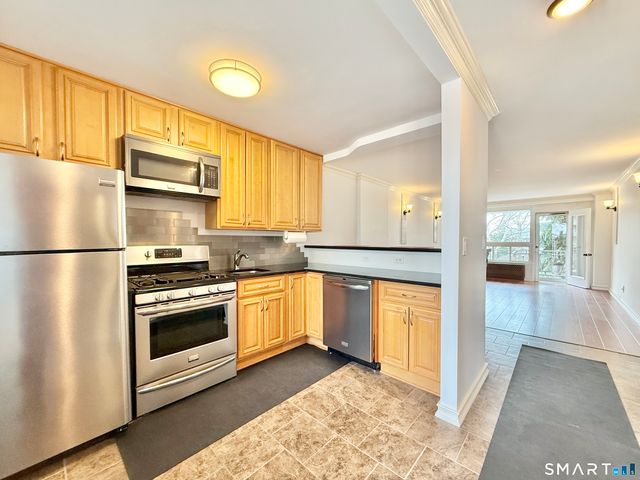 91 Strawberry Hill Avenue 334, Stamford, CT 06902