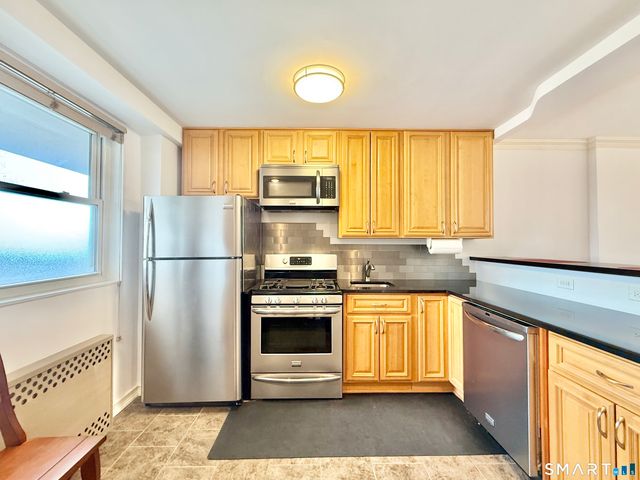 91 Strawberry Hill Avenue 334, Stamford, CT 06902