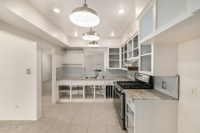 6740 N 15TH Street, Phoenix, AZ 85014