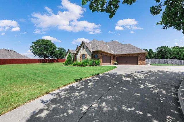 15315 SE 41st Street, Choctaw, OK 73020