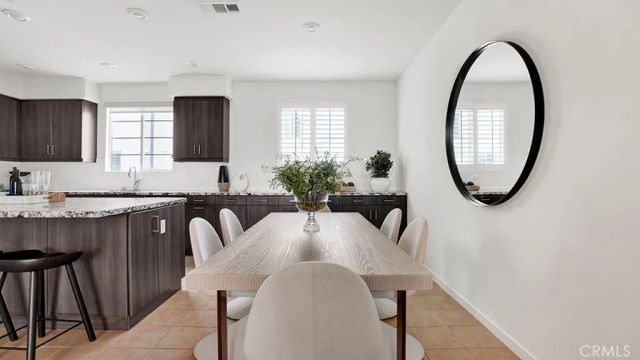 252 Harringay, Irvine, CA 92618