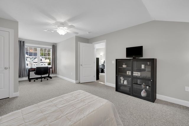 66 Lee St, East Longmeadow, MA 01028