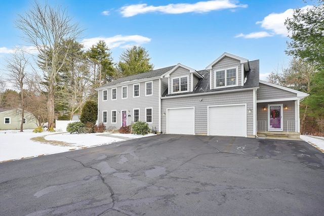 66 Lee St, East Longmeadow, MA 01028