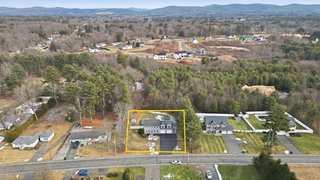 66 Lee St, East Longmeadow, MA 01028