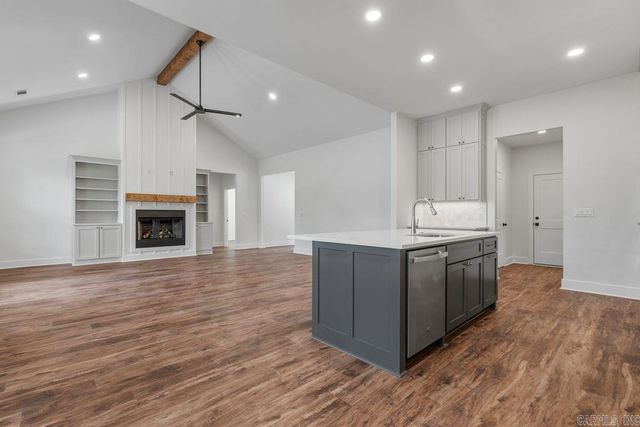 321 Maderas Drive, Hot Springs Village, AR 71909