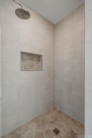 321 Maderas Drive, Hot Springs Village, AR 71909