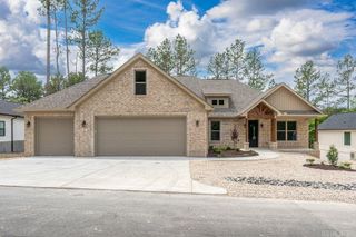 321 Maderas Drive, Hot Springs Village, AR 71909