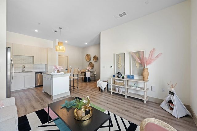 18210 Park Row 1220, Houston, TX 77084