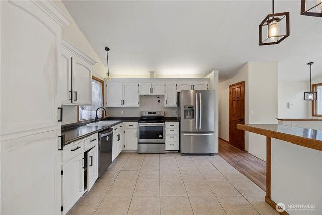 4107 Noble Place, Oak Harbor, WA 98277