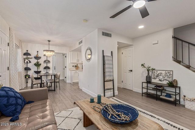 8525 E BELLEVIEW Street, Scottsdale, AZ 85257