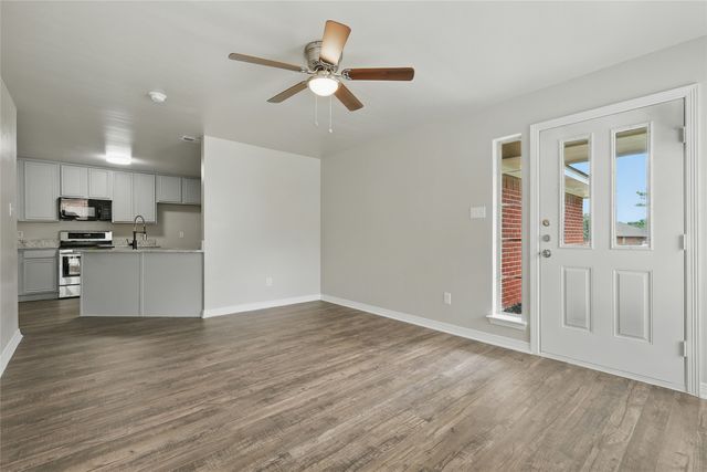 2633 Ventura Court, Glenn Heights, TX 75154