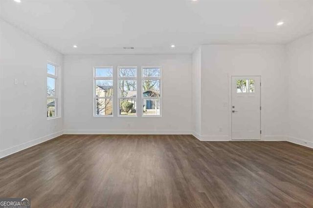 489 Hammons Way, Atlanta, GA 30315