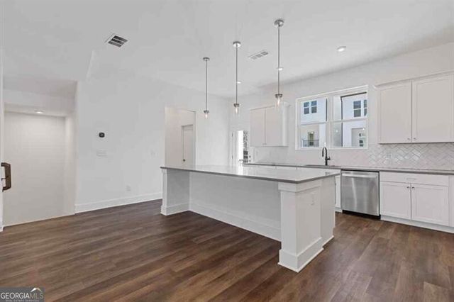 489 Hammons Way, Atlanta, GA 30315